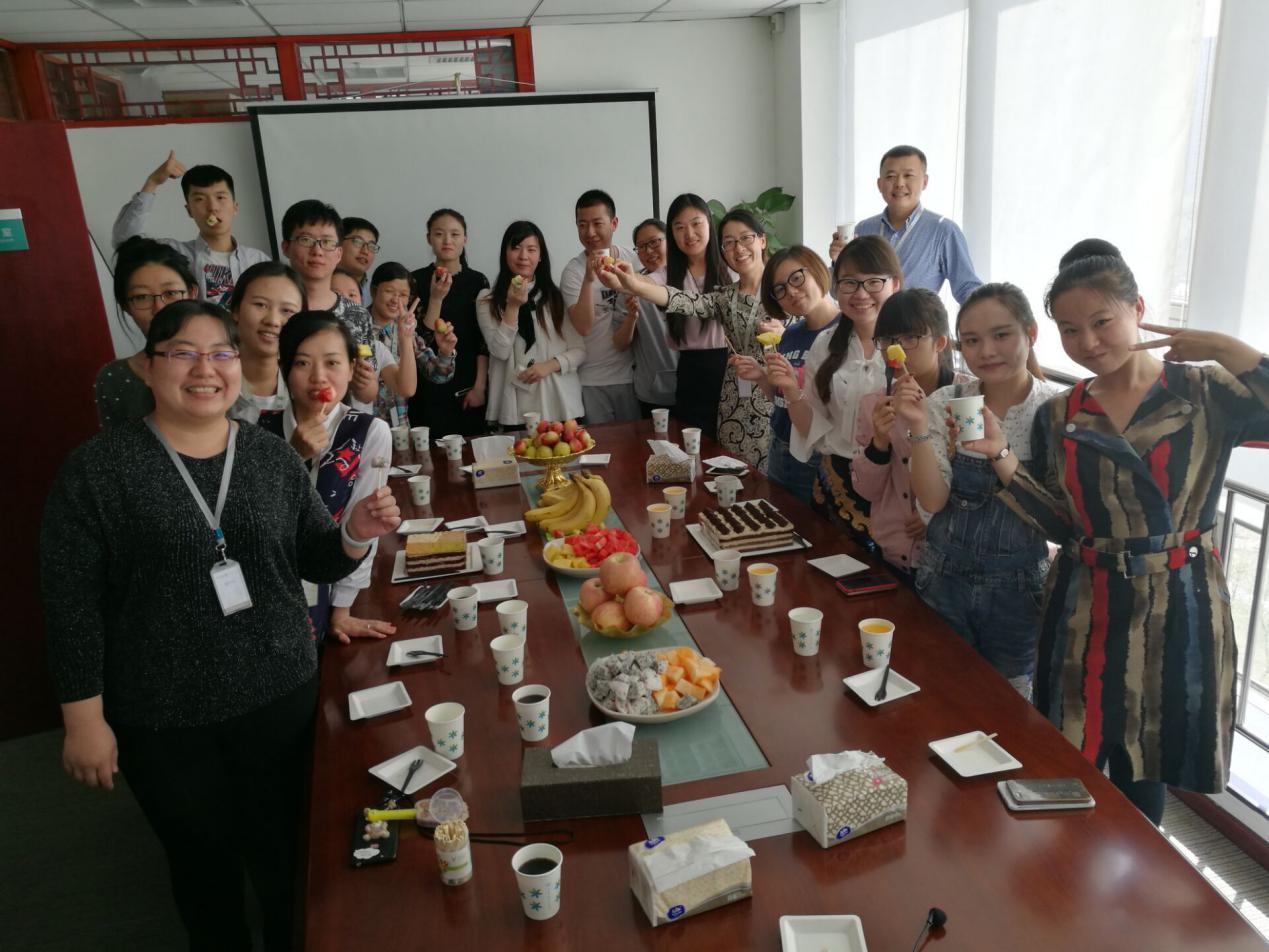 北京分公司举办第一季度员工生日会